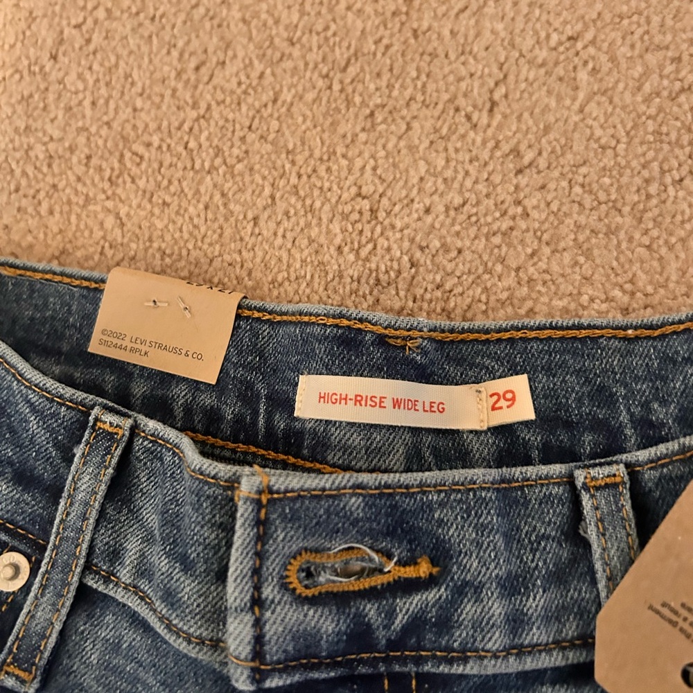 Levi's Denim Jeans With Iconic Patch - image 4